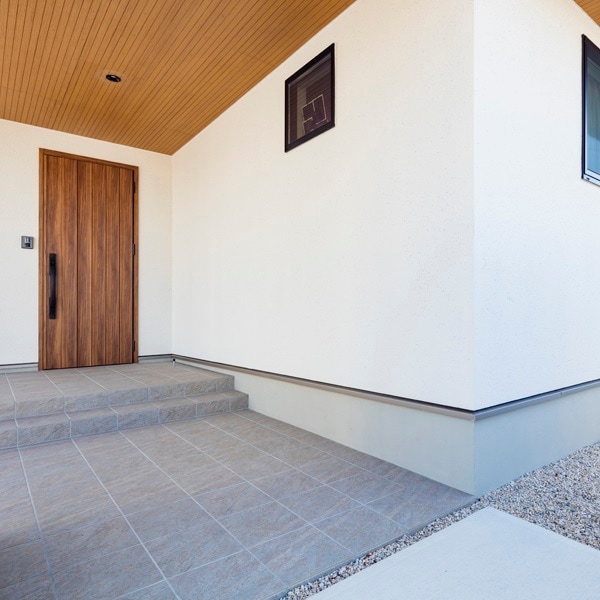 おしゃれでちょっとこだわりの床材,タイル,外床(グリップ）,300角が