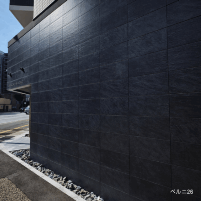 おしゃれでちょっとこだわりの床材,タイル,外床(グリップ）,300角が