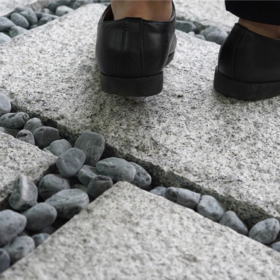 おしゃれでちょっとこだわりのエクステリア,敷石が見つかる｜CeraCore