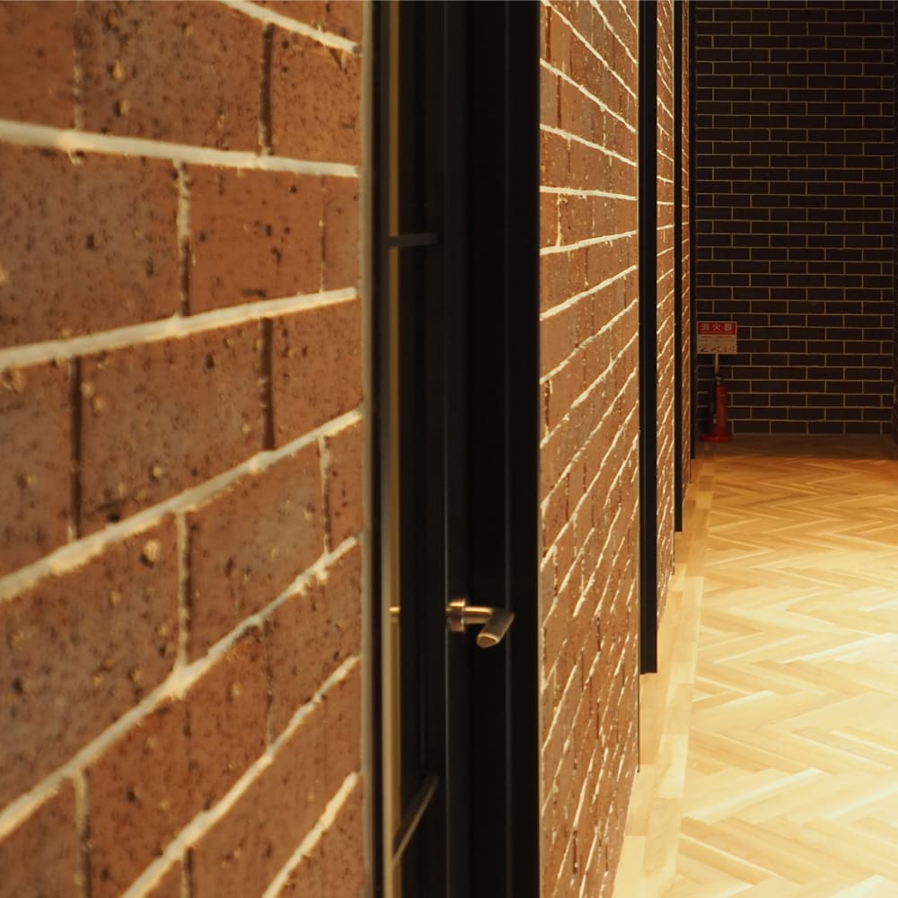 壁材 セラコアミッド店 壁を飾る専門店 タイル レンガ ウッドなど豊富に揃う壁材