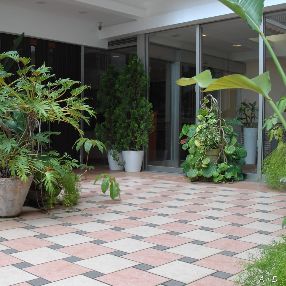 おしゃれでちょっとこだわりの床材,タイル,テラコッタ系が見つかる