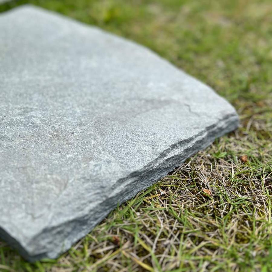 おしゃれでちょっとこだわりの床材,天然石,乱形石が見つかる