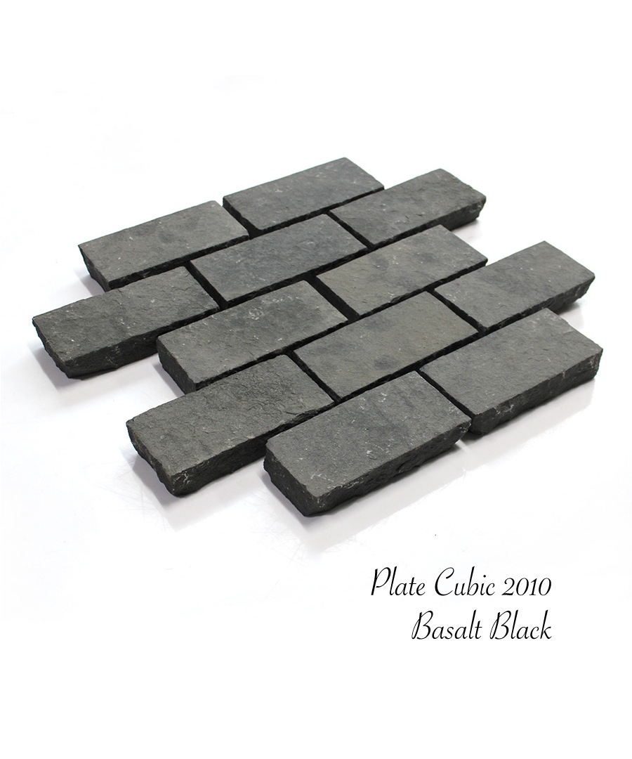 プレートキュービック2010 ブラック 1束販売(12枚入) 板ピンコロ 敷石 玄武岩 黒 方形石