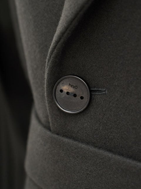 【未使用】hevo イーヴォBRINDISIx BEAMS 別注 HEVO【イーヴォ】ダブルブレストコート BRINDISI 1205-BRIN725K 2525