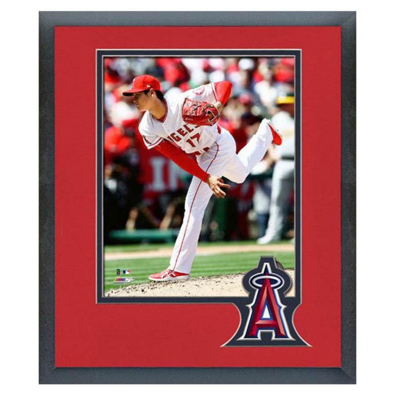 大谷翔平 2018 アクション 8x10 フォト 額装 ロサンゼルス・エンゼルス 1/9入荷！ フォトファイル
