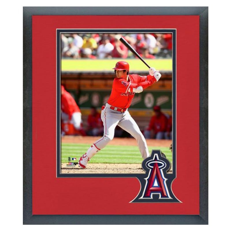 大谷翔平 2018 アクション 8x10 フォト 額装 ロサンゼルス・エンゼルス 1/9入荷！ フォトファイル
