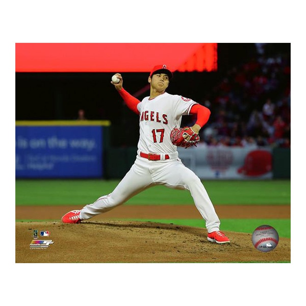 大谷翔平 2018 アクション 8x10 フォト ロサンゼルス・エンゼルス 2/6
