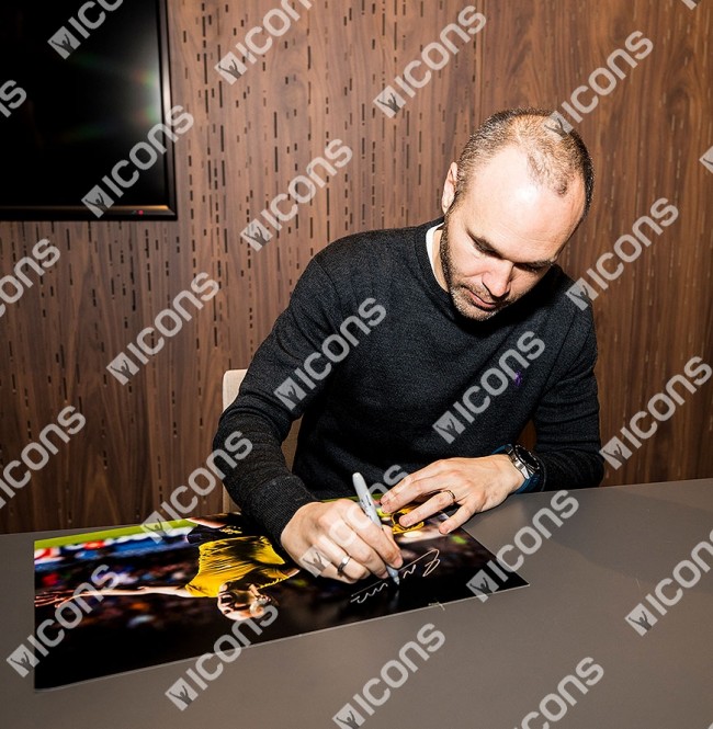 ɥ쥹˥ ľɮե FC Х륻 ˥  vs 륷 (Signed Barcelona Photo: 'Iniestazo' Goal vs Chelsea) / Andres Iniesta