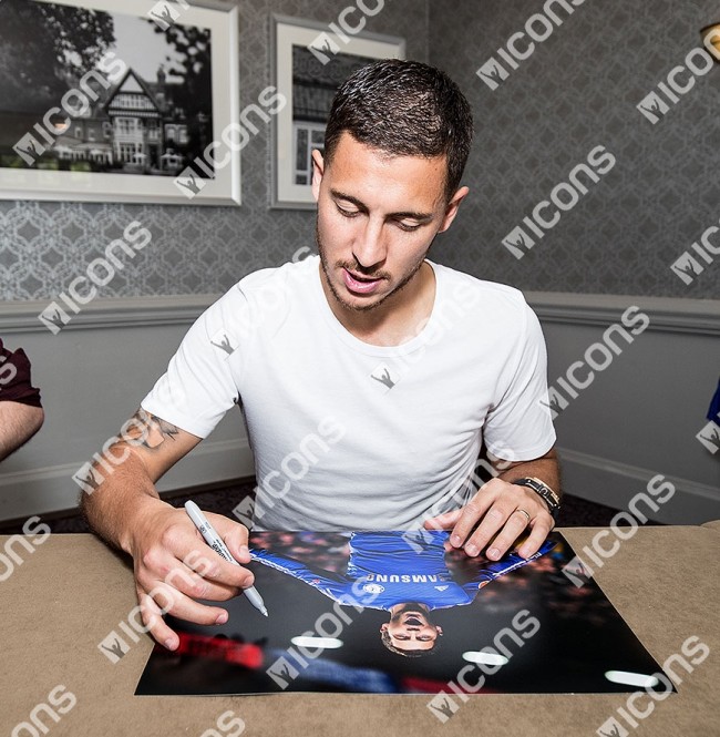 ǥ󡦥 륷 UEFA 衼åѥ꡼  ľɮե Eden Hazard Signed Chelsea Photo: UEFA Europa League Goal