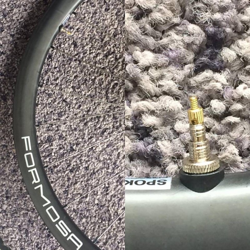 TUBELESS VALVE SPACER FOR CARBON RIM