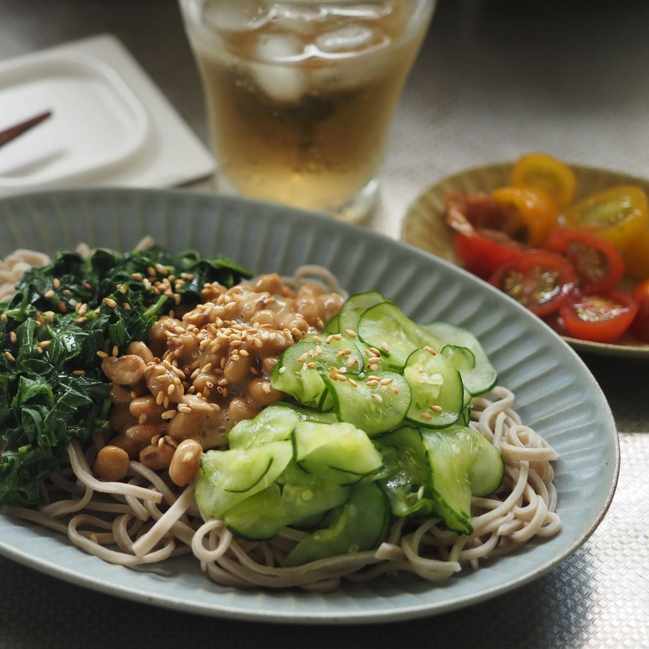 【パンとごはんと...】ひらひらの器 オーバルプレートM  [日本製/美濃焼/菱沼未央/公式ショップ/お店/M039