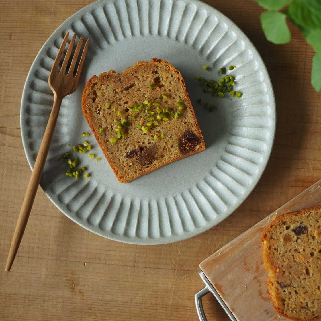 【パンとごはんと...】ひらひらの器 ラウンドプレート S  [日本製/美濃焼/菱沼未央/公式ショップ/お店/M042]