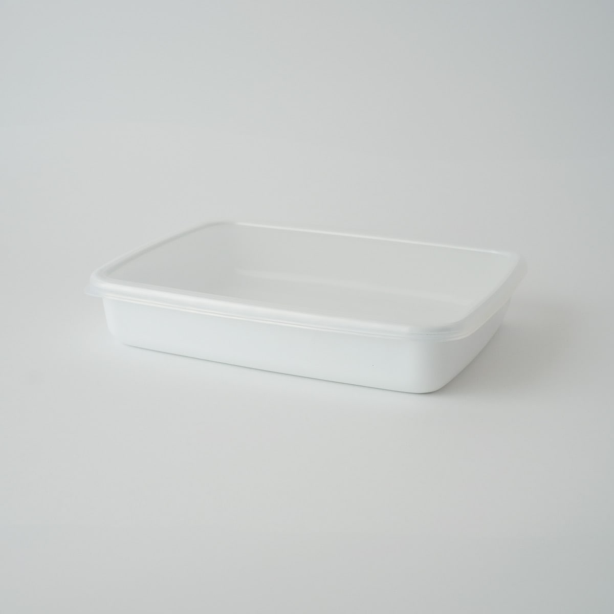 【野田琺瑯】レクタングル浅型 M シール蓋付 [1.4L/日本製/保存容器]