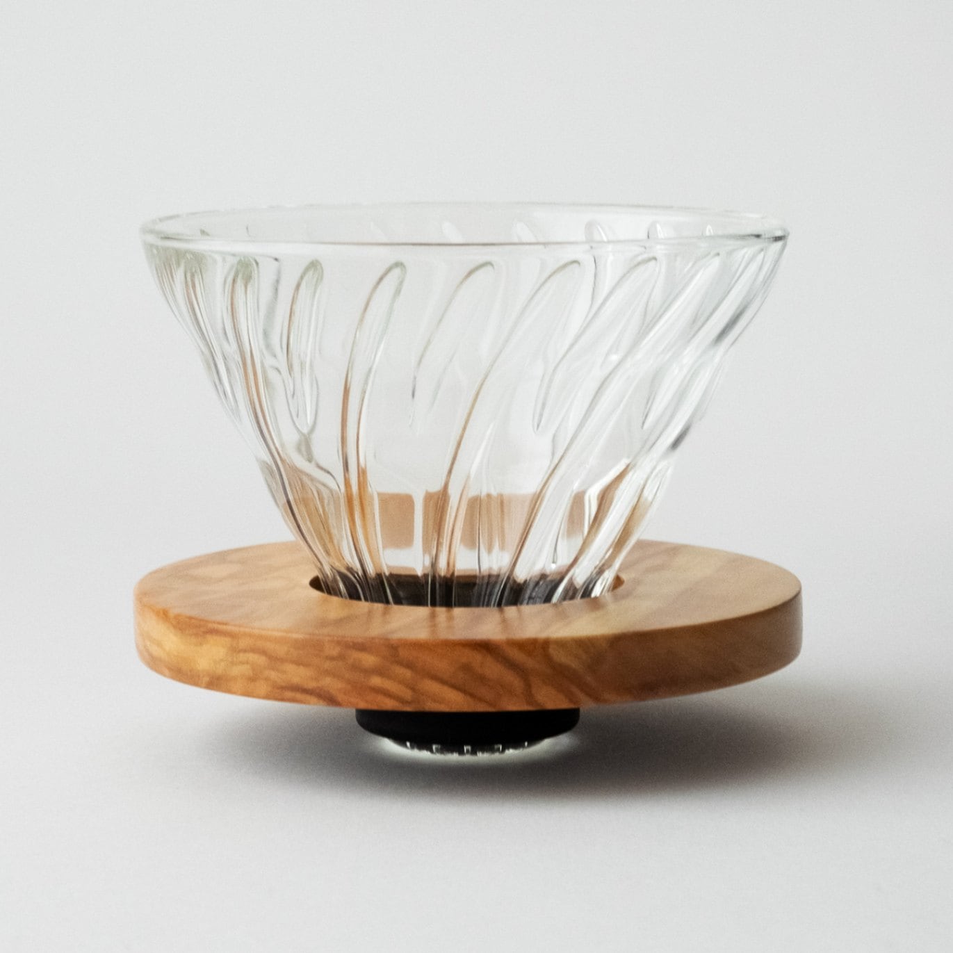 【HARIO】ハリオ V60耐熱ガラス透過ドリッパーオリーブウッド VDGR-02-OV [日本製/1-4杯用/耐熱ガラス製]