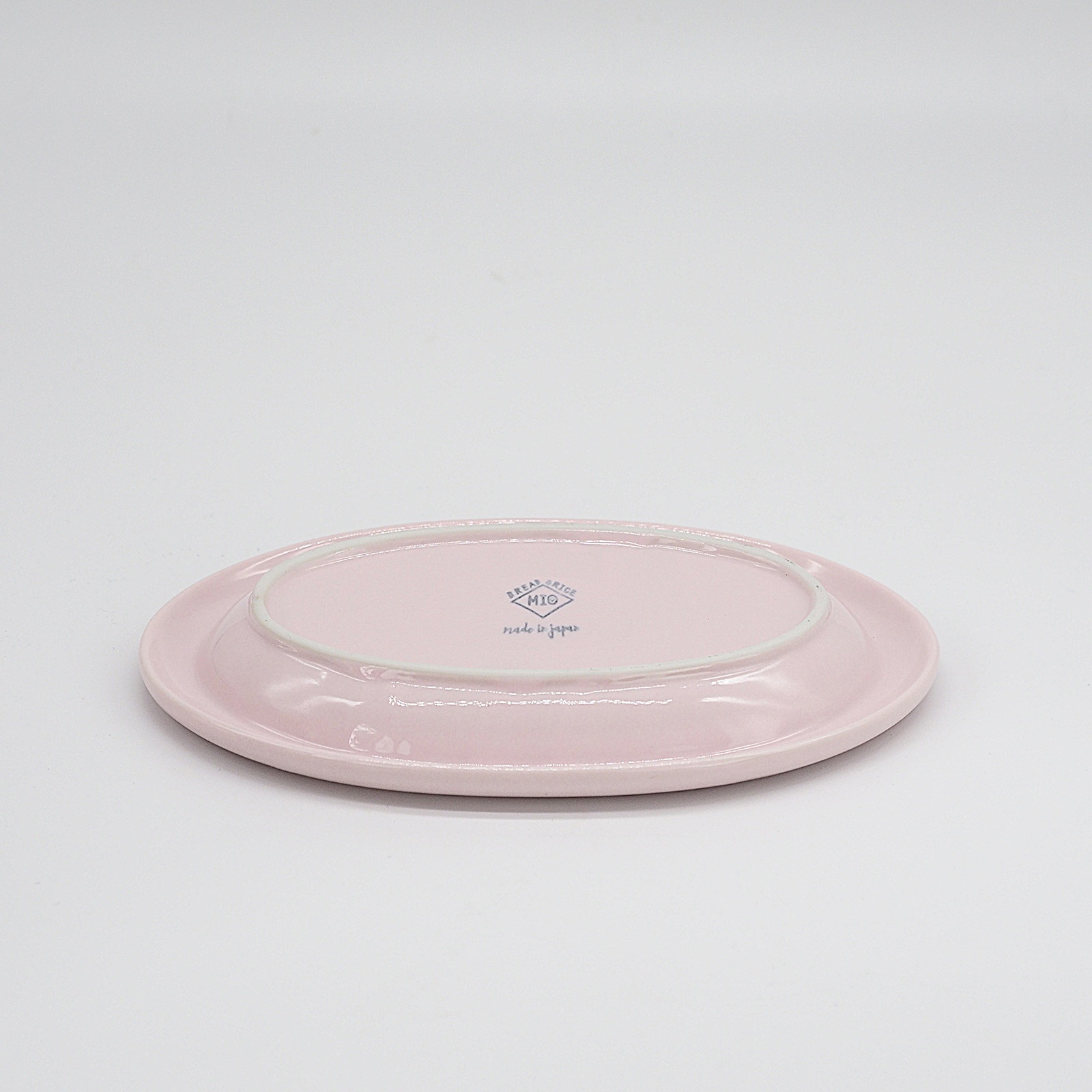   オーバルプレート美品未使用 パンとごはんと】ポップな器 オーバルプレート M [日本製/美濃焼