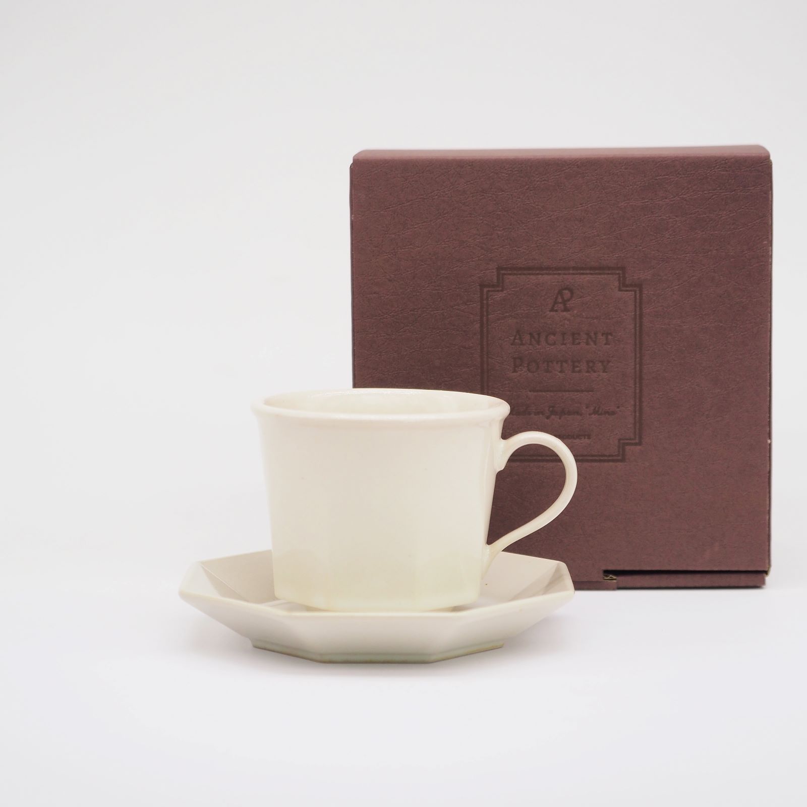 Ceramic Cup（アンネ ビエールマン） ポスター販売のアズ