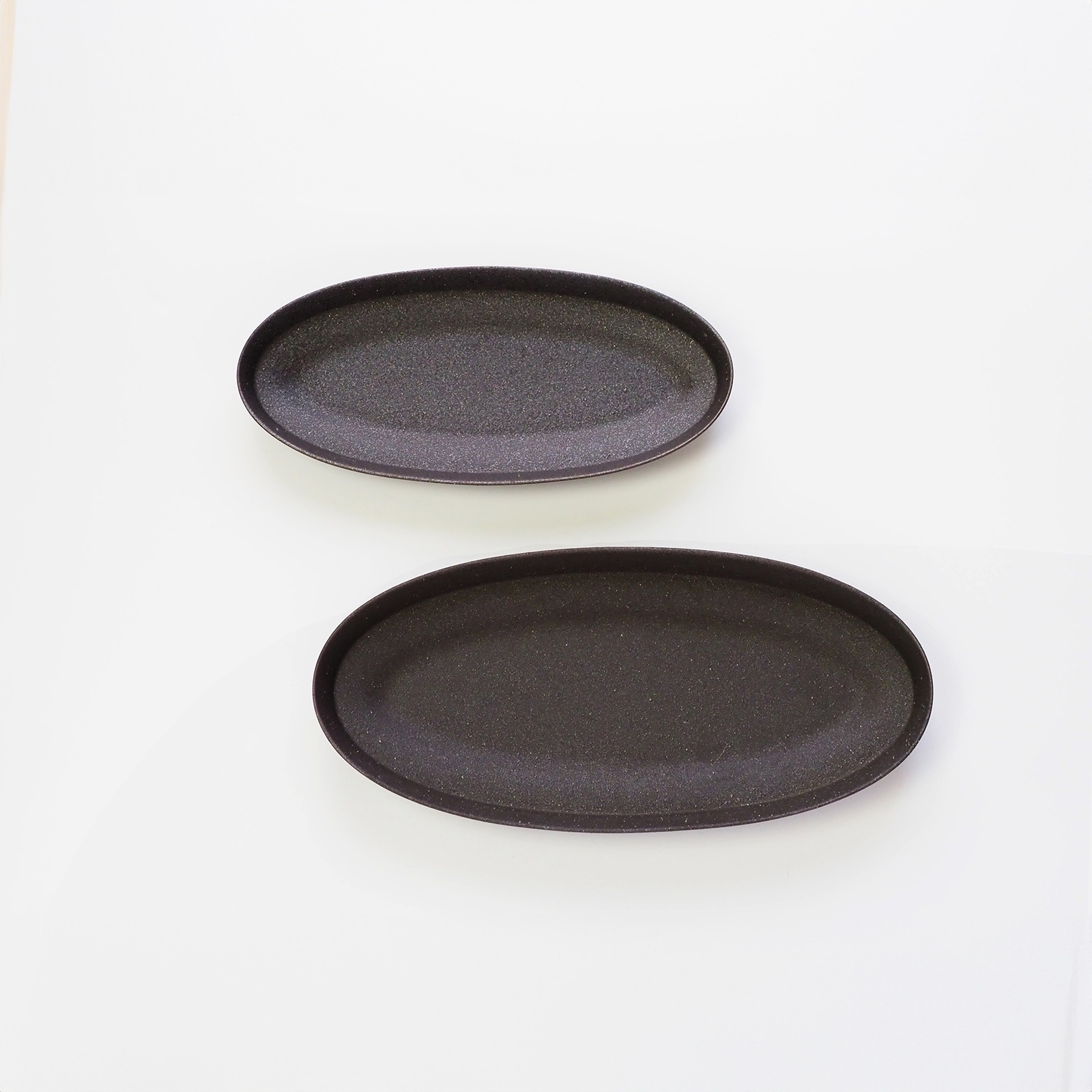 【パンとごはんと...】盛りやすい器 - 長皿 - オーバルプレート Ｌ [日本製/美濃焼/管理栄養士/菱沼未央/お店/M068]
