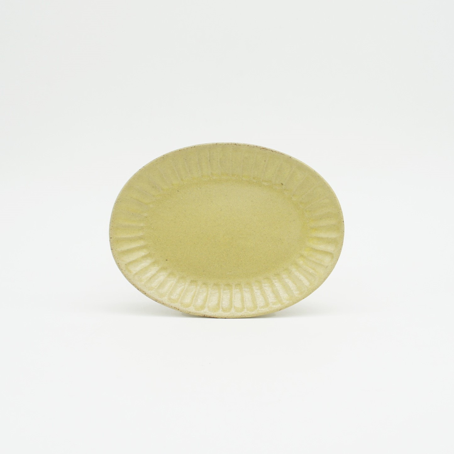 【パンとごはんと...】ひらひらの器 オーバルミニプレート  [日本製/美濃焼/菱沼未央/公式ショップ/お店/M040]