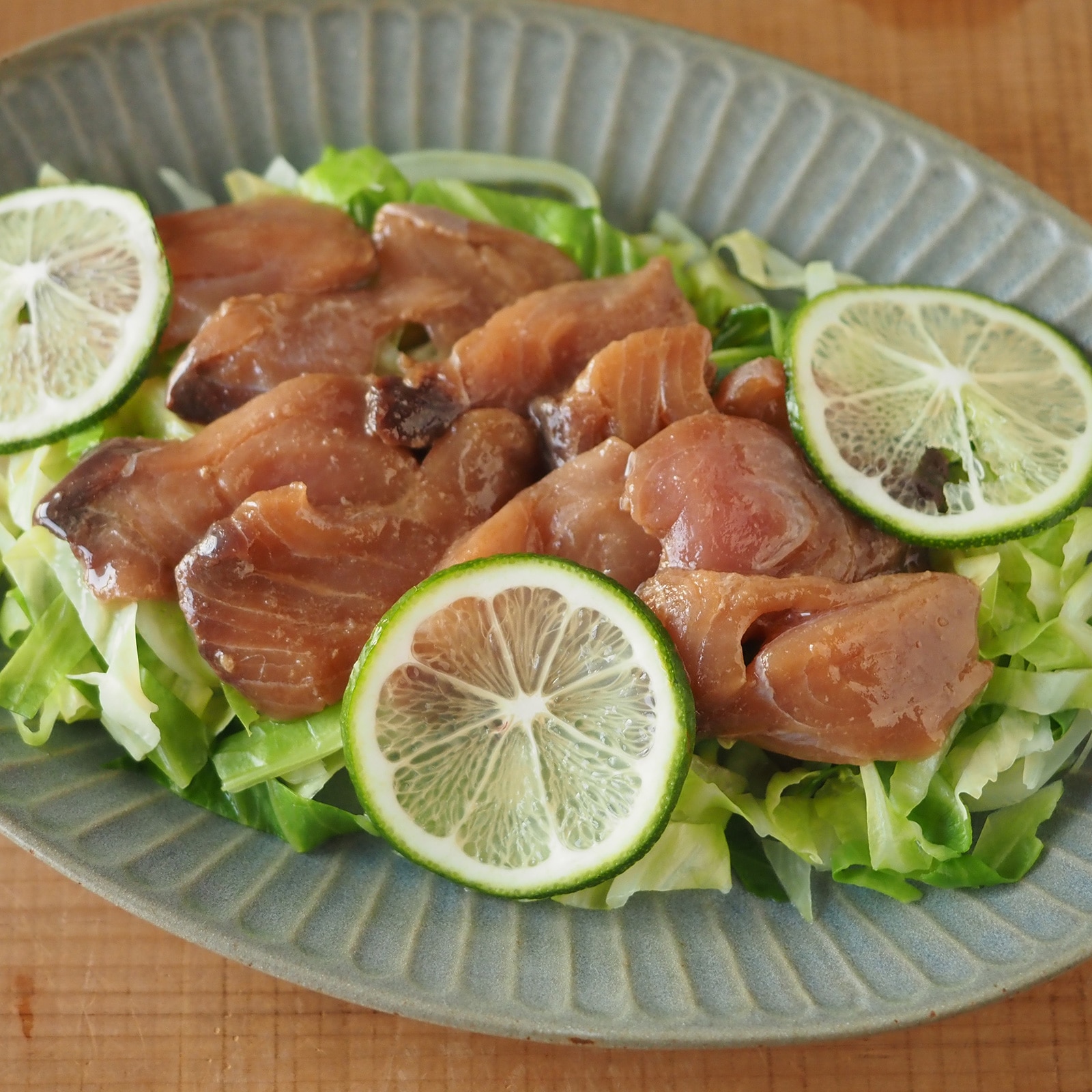 パンとごはんと】ひらひらの器 オーバルプレートM [日本製/美濃焼