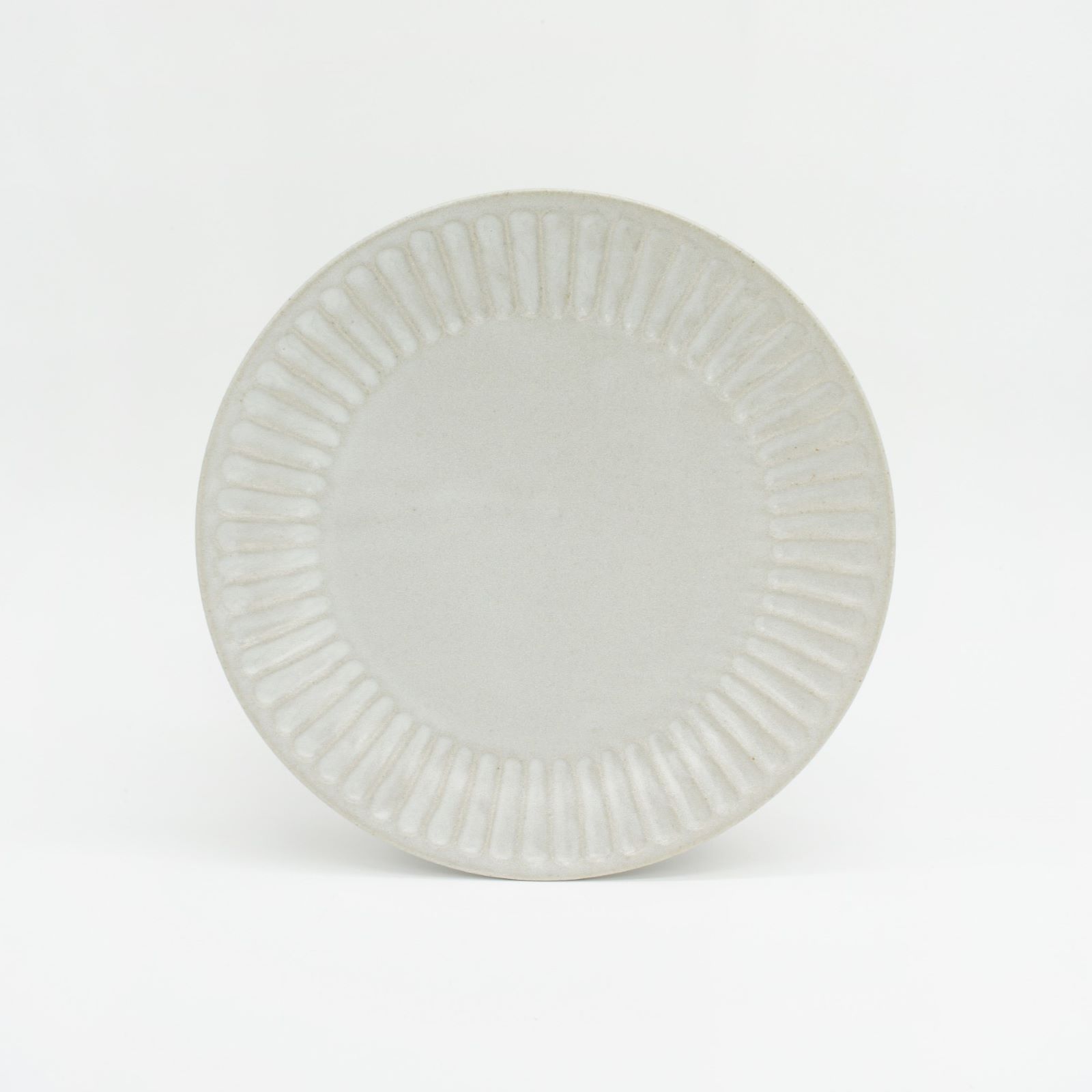 【パンとごはんと...】ひらひらの器 ラウンドプレート M  [日本製/美濃焼/菱沼未央/公式ショップ/お店/M043]