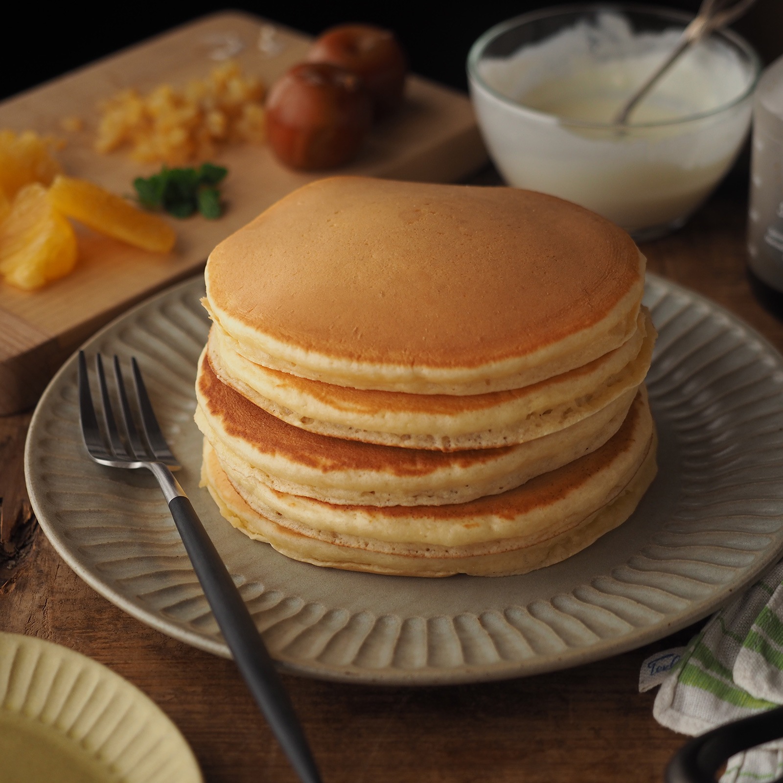 【パンとごはんと...】ひらひらの器 ラウンドプレート L  [日本製/美濃焼/菱沼未央/公式ショップ/お店/M044]