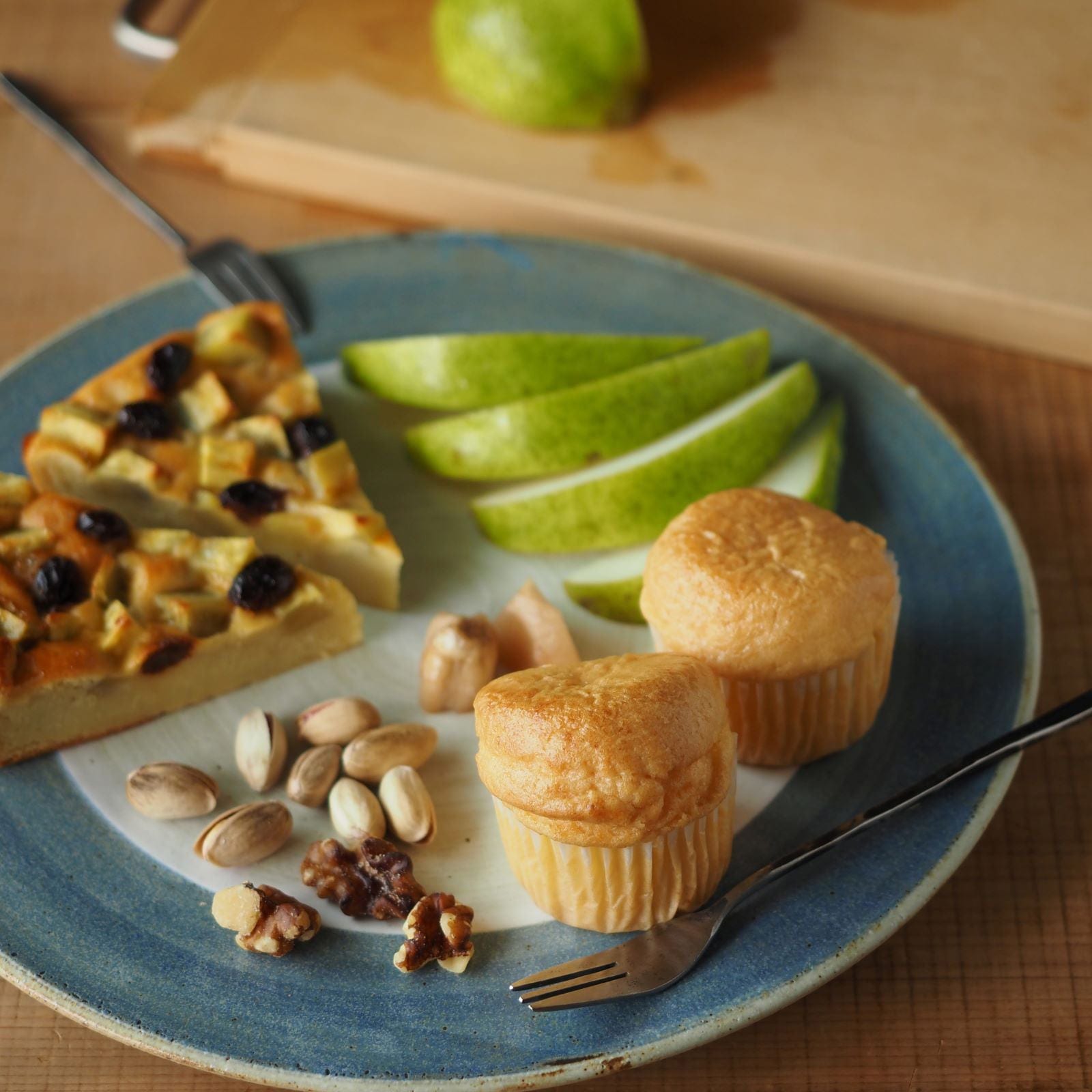 パンとごはんと】まるい縁取りの陶器 プレートM [日本製/美濃