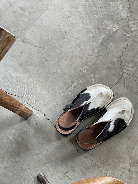 新品同様　センターシームサンダル　LA BAUME　39 新品同様 センターシームサンダル LA BAUME 39 センターシームサンダル