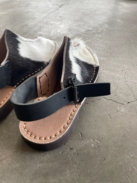 新品同様　センターシームサンダル　LA BAUME　39 新品同様 センターシームサンダル LA BAUME 39 センターシームサンダル