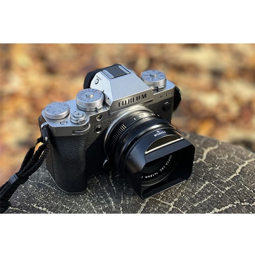 FUJIFILM X-T5 ボディ 日英2言語設定モデル [シルバー]
