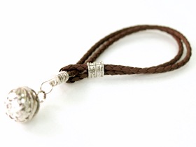 �쥶���֥쥹��åȡ���η뾽��BROWN��SILVER925��22.5cm�ˡ��ԥ᡼�����б��ġ�