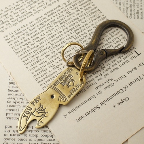 スノーマン目黒蓮さん着用モデル・YOU PAY SPINNER KEY HOLDER の販売