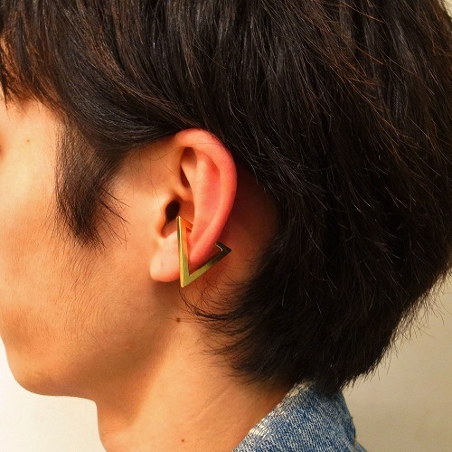 TRIANGLE EAR CUFF