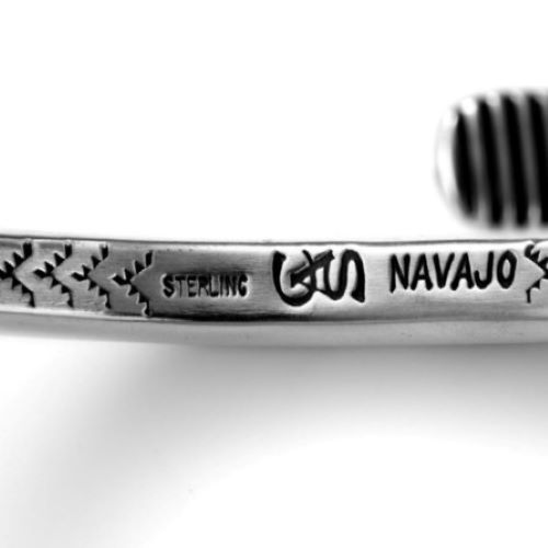 SINGLE RIBBED WIREBRACELET