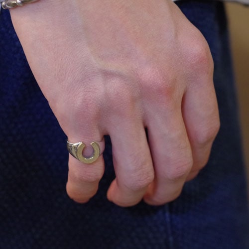 HORSE SHOE RING 18K GOLD
