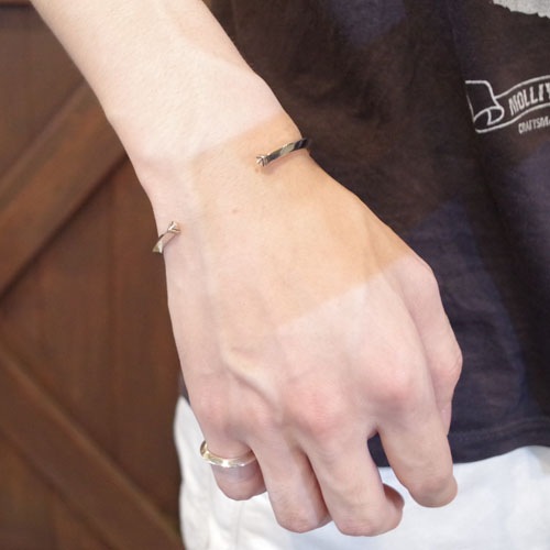 TRIANGLE SILVER BANGLE
