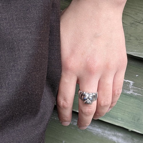 BULL RING SILVER SAPPHIRE CUSTOM