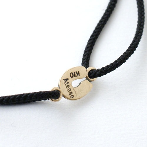 NEW SMALL HORSE SHOE CORD BRACELET K10