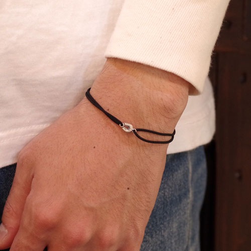 NEW SMALL HORSE SHOE CORD BRACELET K10