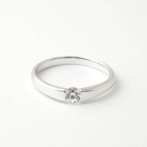 WITH ENGAGEMENT RING PT900