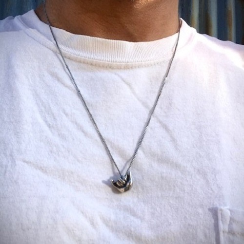 HANGLOOSE NECKLACE