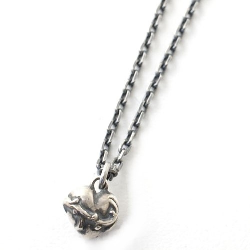SACRED HEART NECKLACE