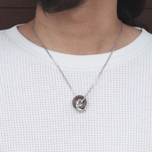 METAL & WOOD NECKLACE