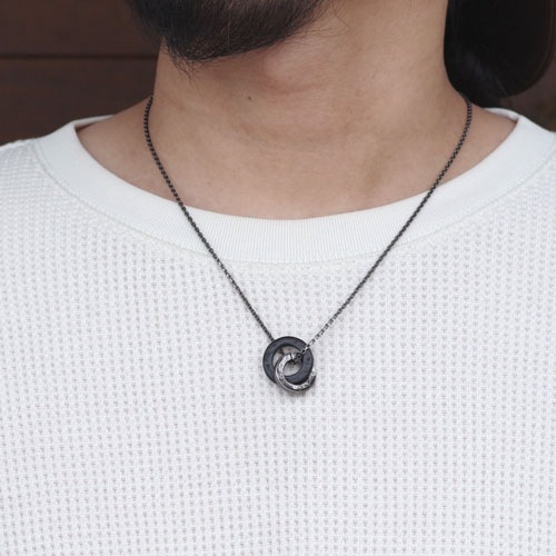 METAL & WOOD NECKLACE