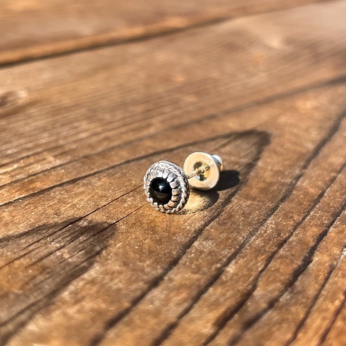 NAVAJO STONE  PIERCE
