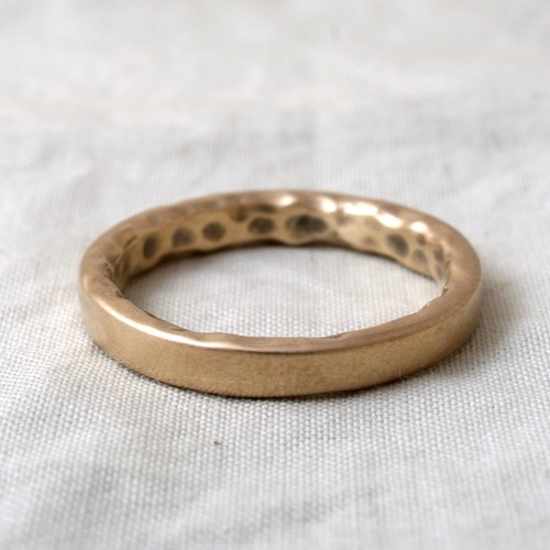 FLAT 10K SLENDER RING