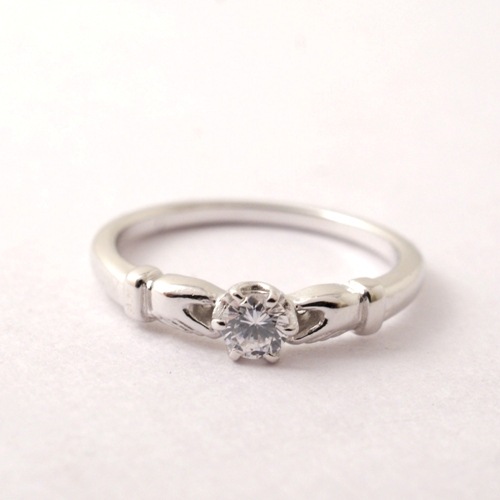 CLADDAGH ENGAGEMENT RING-PT900