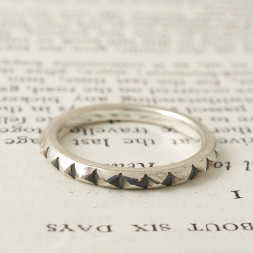 STUDS SILVER RING