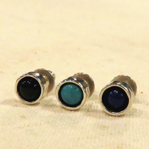 STONE STUDS ROUND PIERCE SV