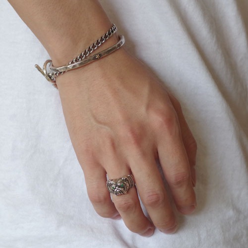 BULL RING SILVER EMERALD CUSTOM