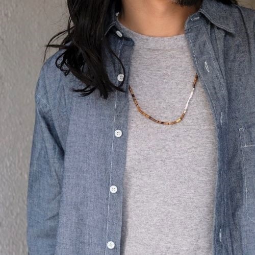 SILVER & SHELL BZ NECKLACE��BLACK